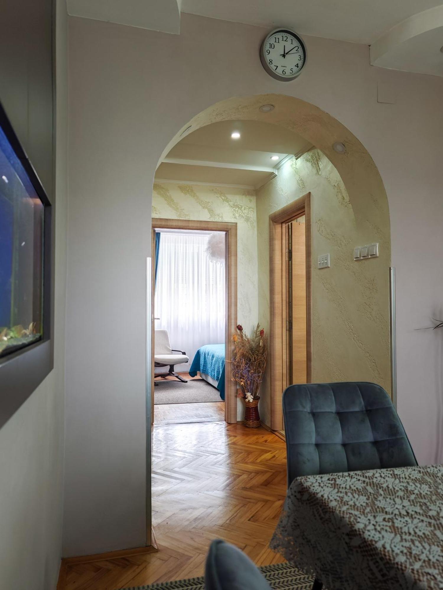 Apartman Julija Donji Milanovac Exteriör bild