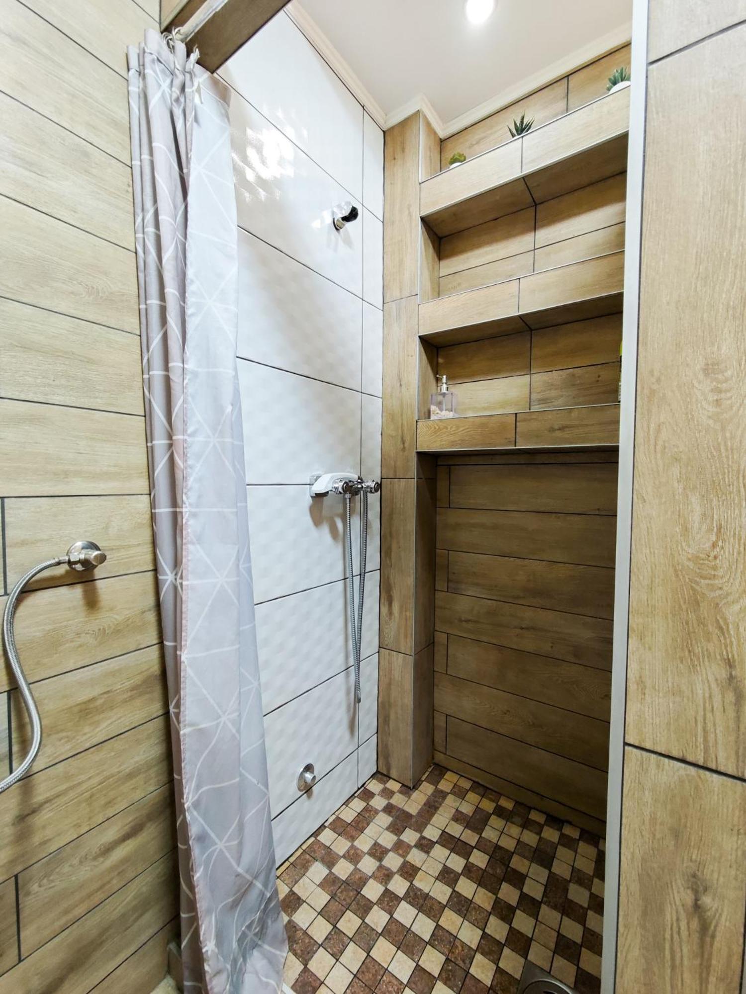 Apartman Julija Donji Milanovac Exteriör bild