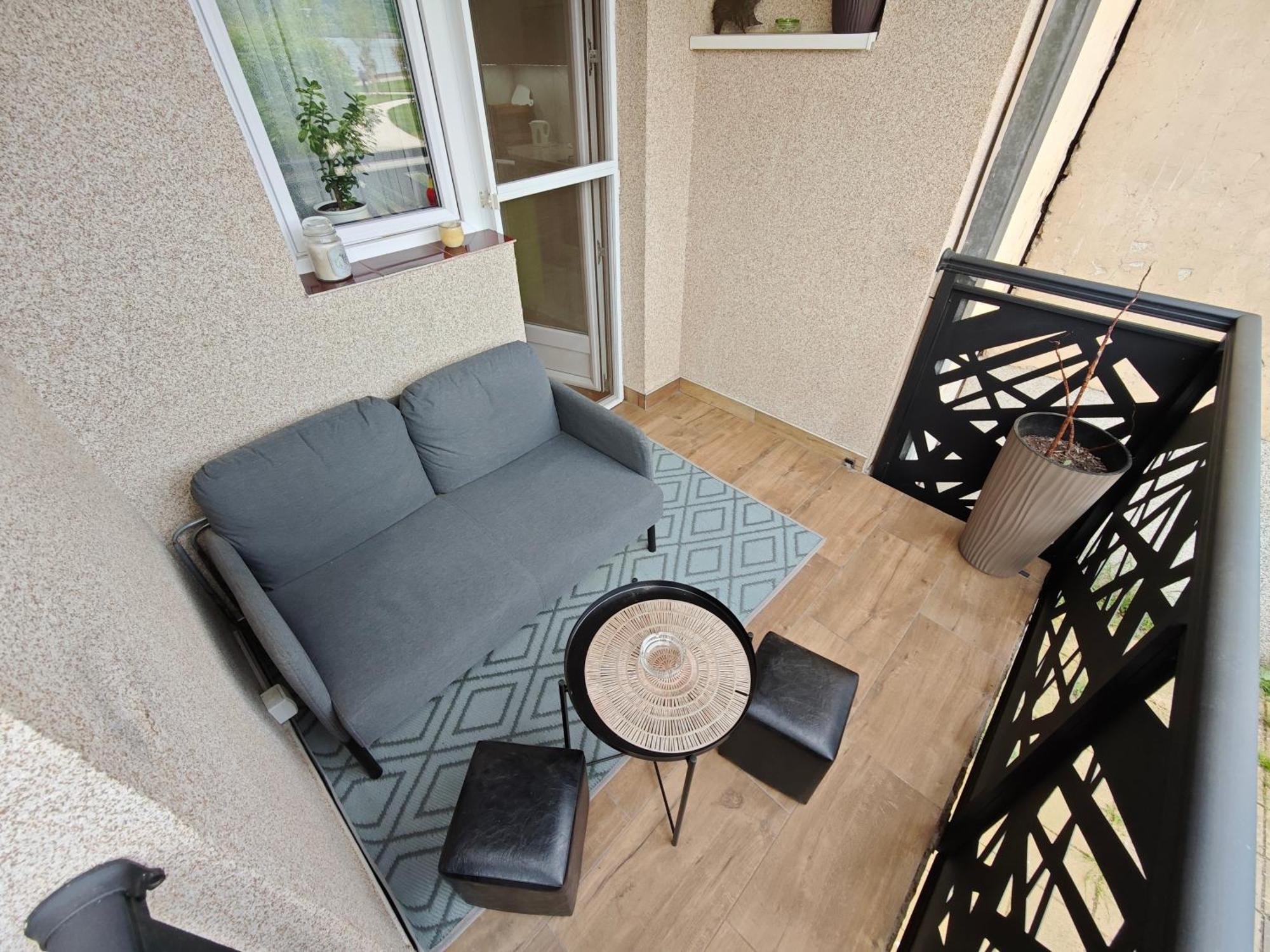 Apartman Julija Donji Milanovac Exteriör bild