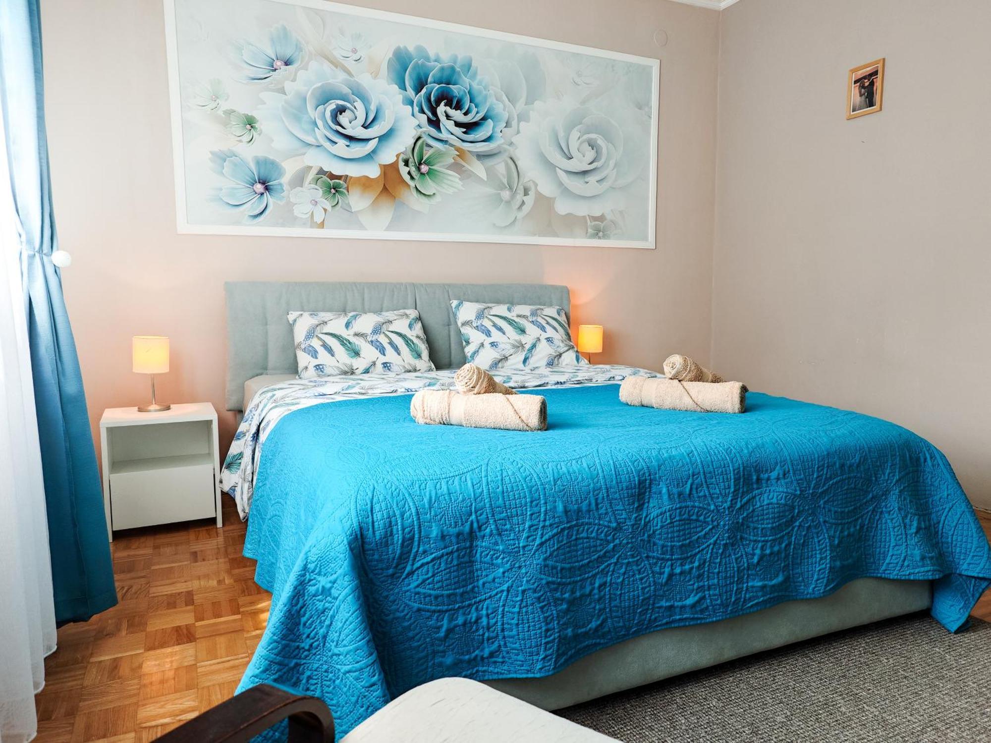 Apartman Julija Donji Milanovac Exteriör bild