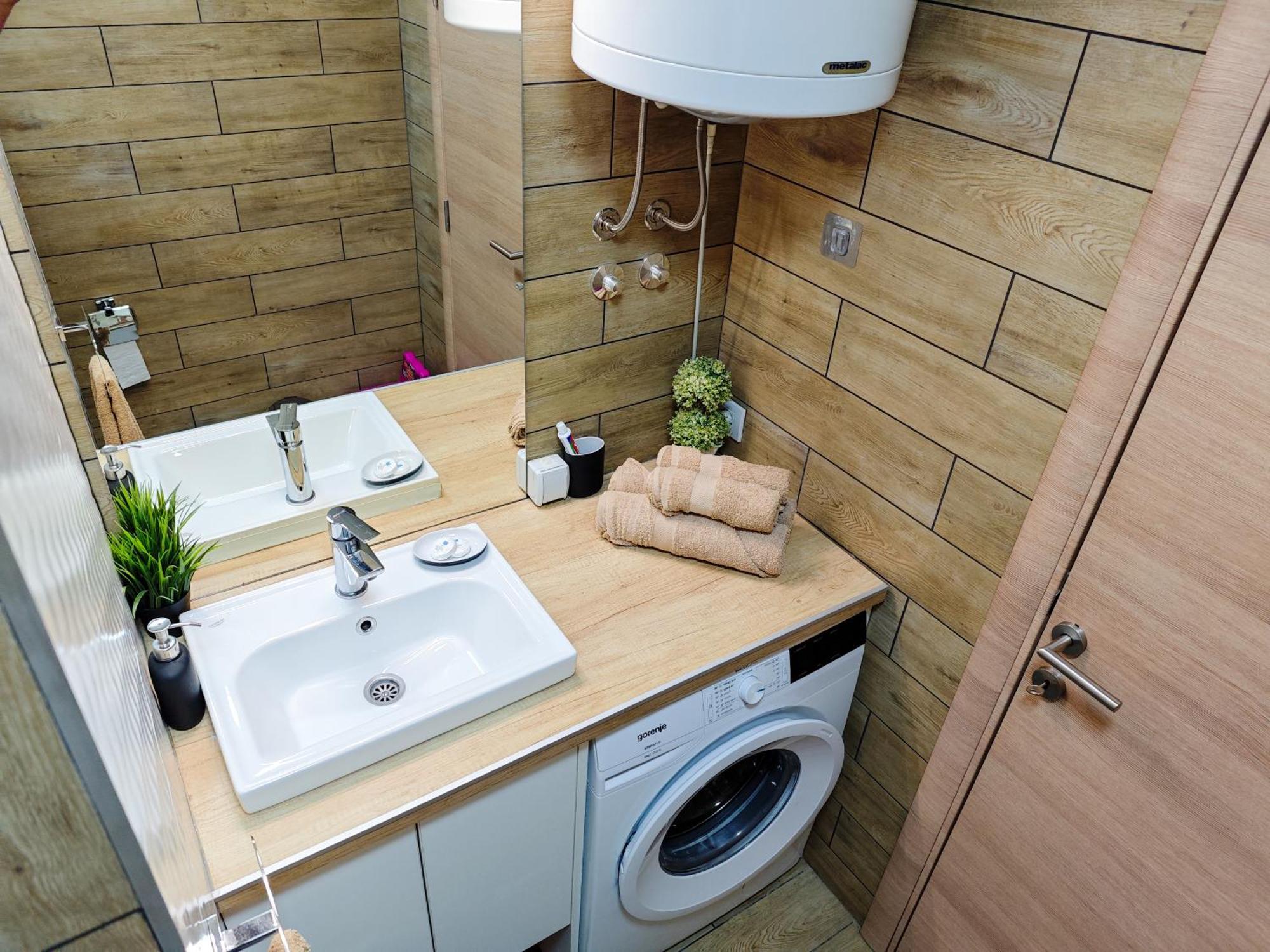 Apartman Julija Donji Milanovac Exteriör bild