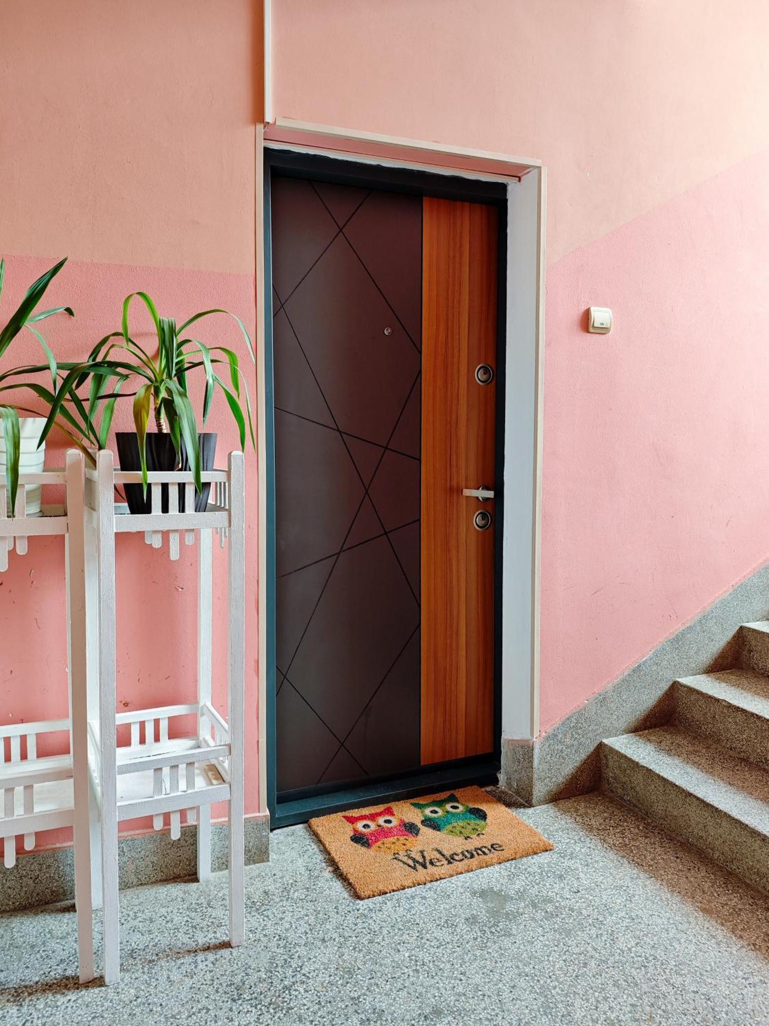 Apartman Julija Donji Milanovac Exteriör bild